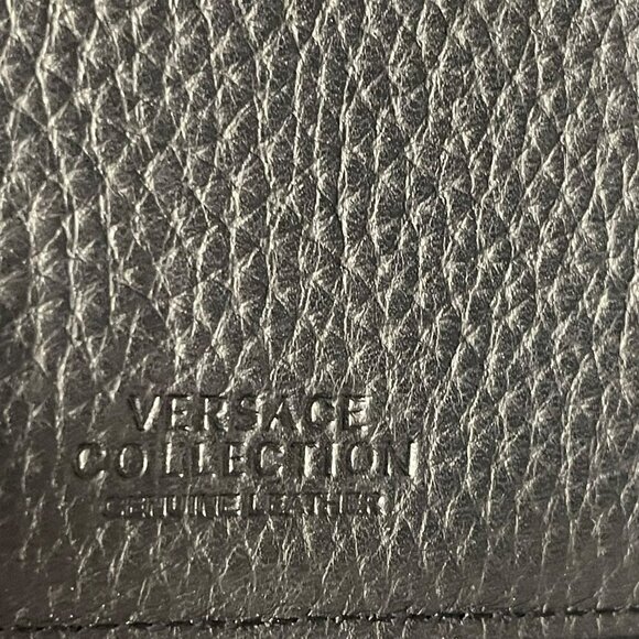 Versace Zip Around Black Leather Wallet Like New - Picture 7 of 12